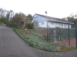 Vereinsheim nach Grünschnitt-Aktion