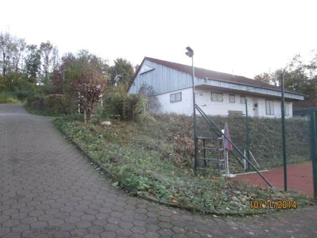 Vereinsheim nach Grünschnitt-Aktion