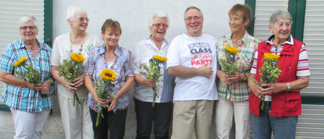 Das Helferinnen-Team vom TSV Cafetreff und der 1. Vorsitzende